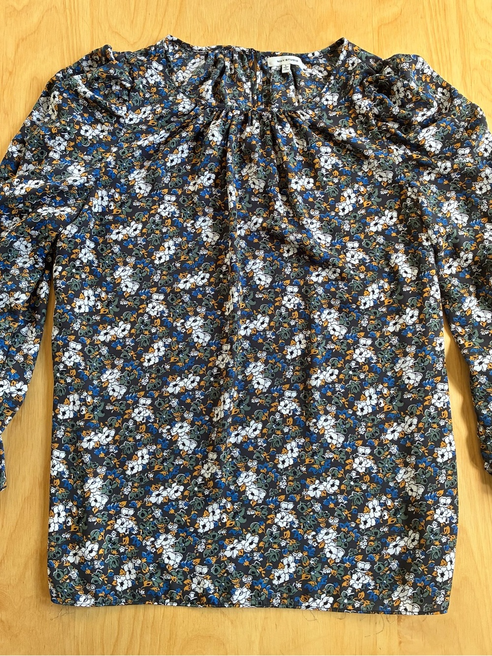 Max Studio Women's Floral Blouse in Navy and White